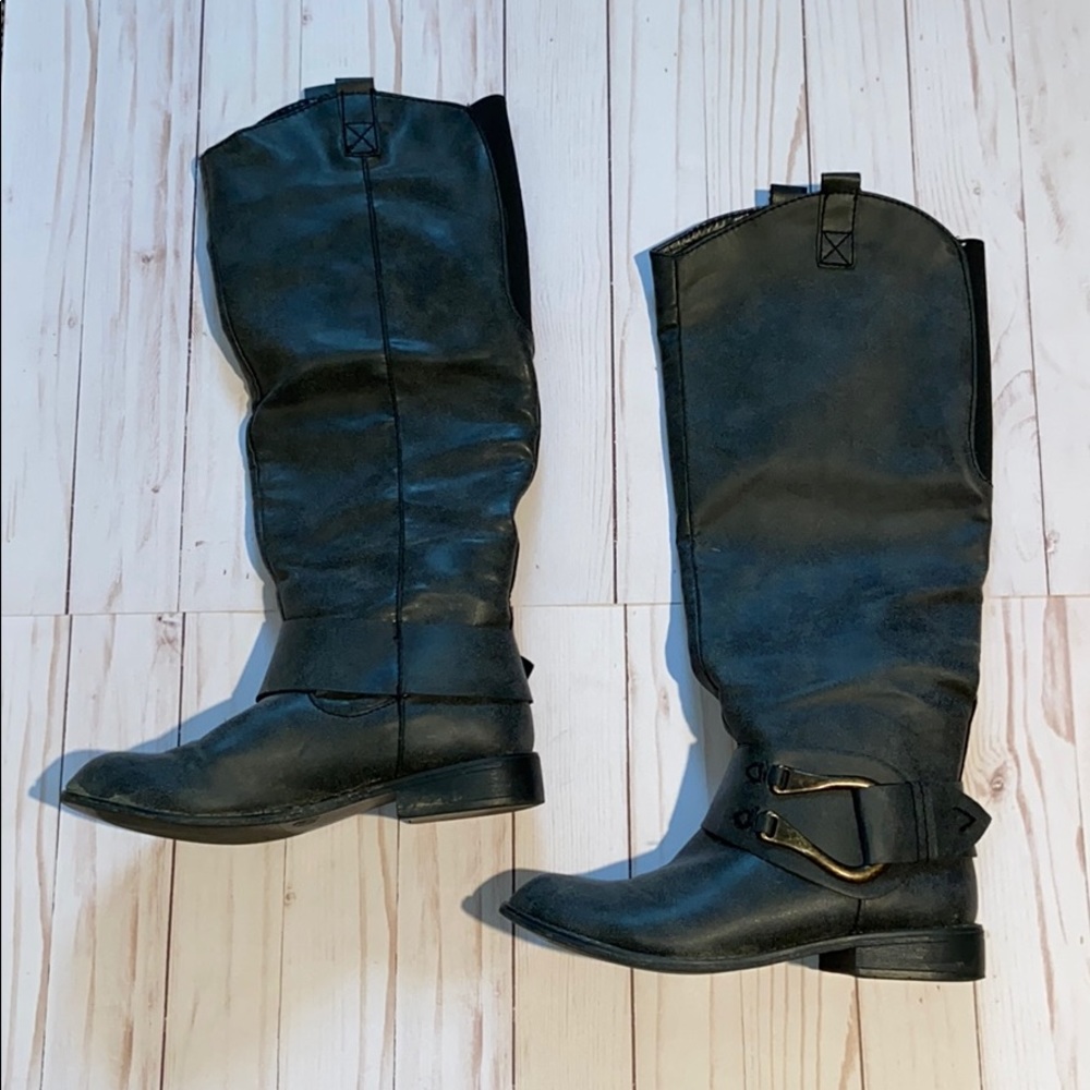 Tall grey boots